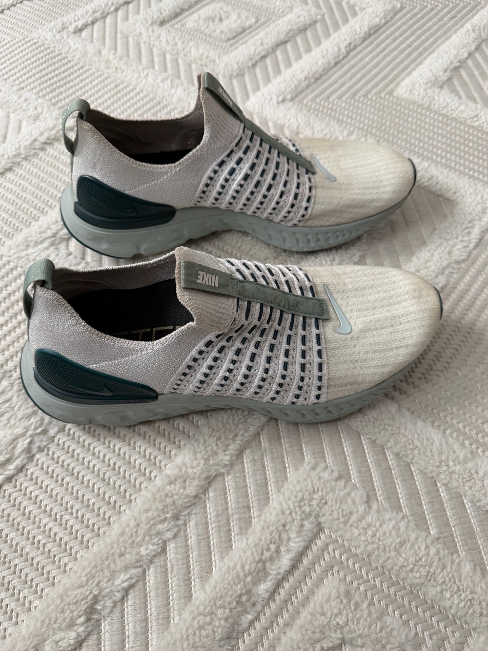 Nike Knit Slip-On Sneakers